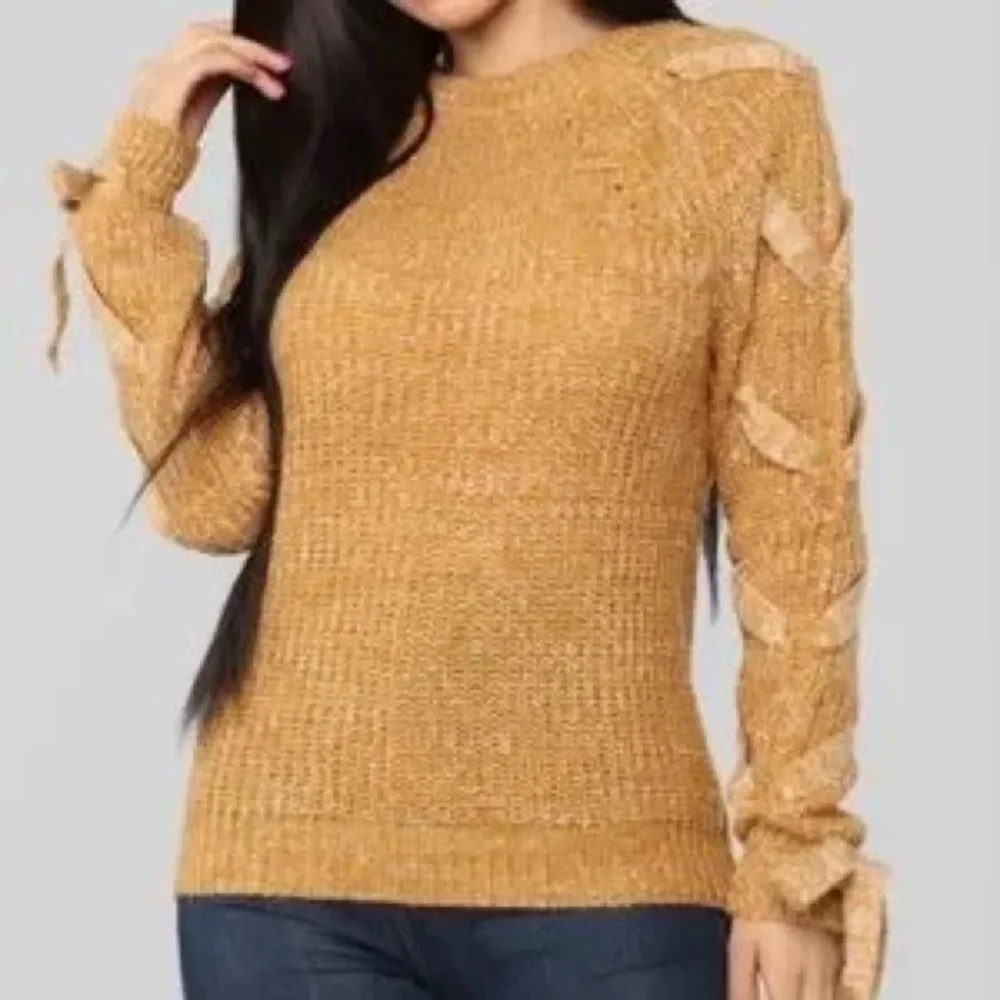 💛Love Tree Mustard Braided Sleeve Sweater Coquette Cozy Warm Size Medium‎ - Picture 2 of 11